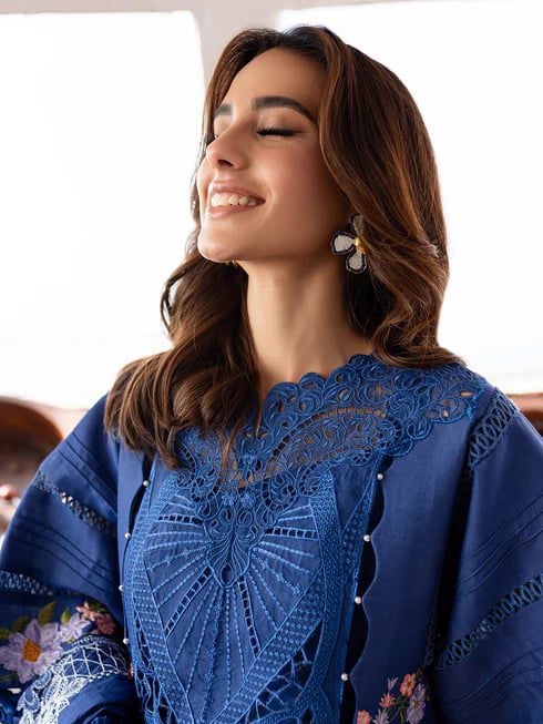 Saroya Luxury Lawn Stitched 3 Piece Suit – Royal Blue